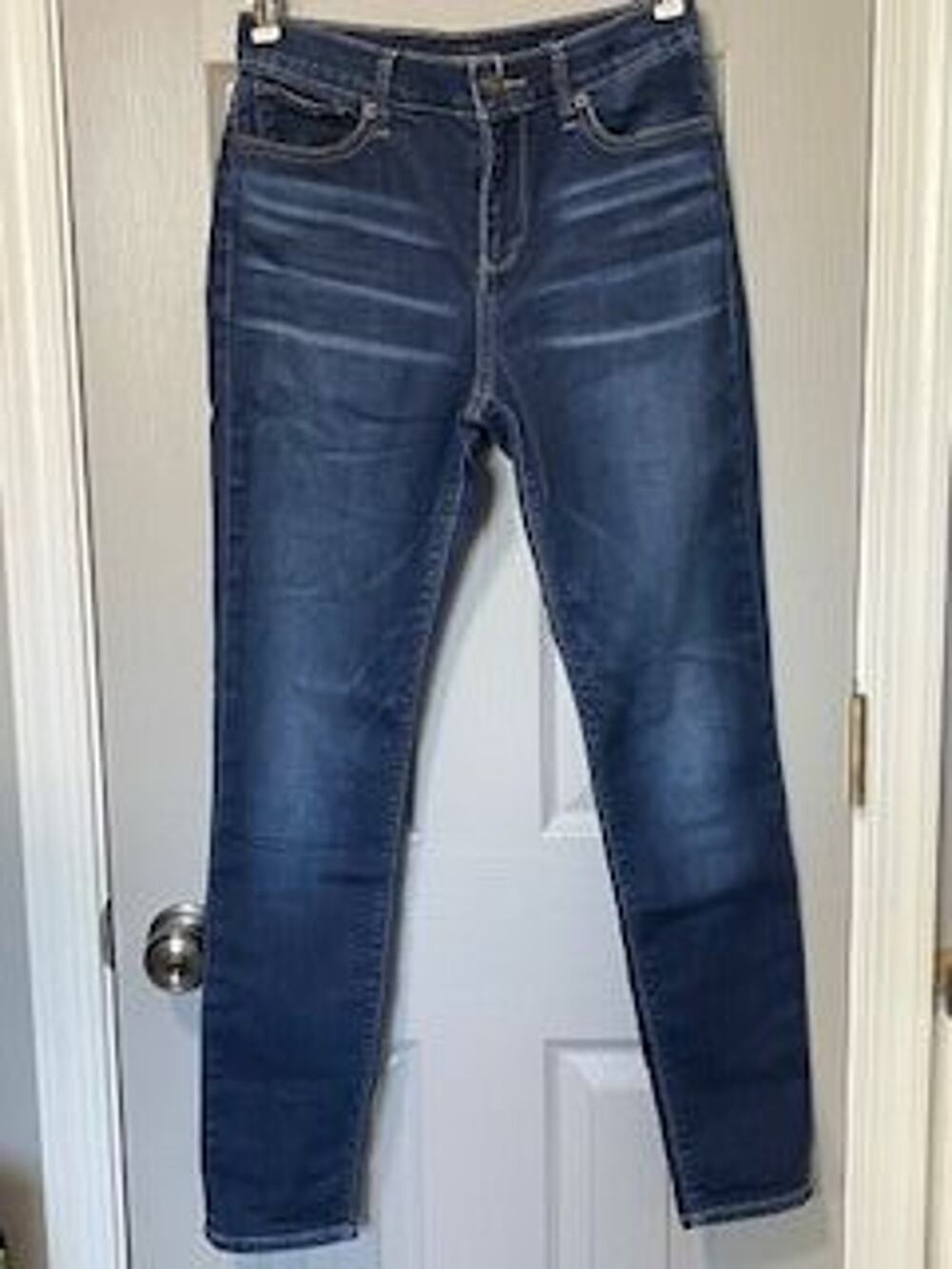 #B360 PRE-LOVED Lucky Brand Brooke Jegging size 8/29